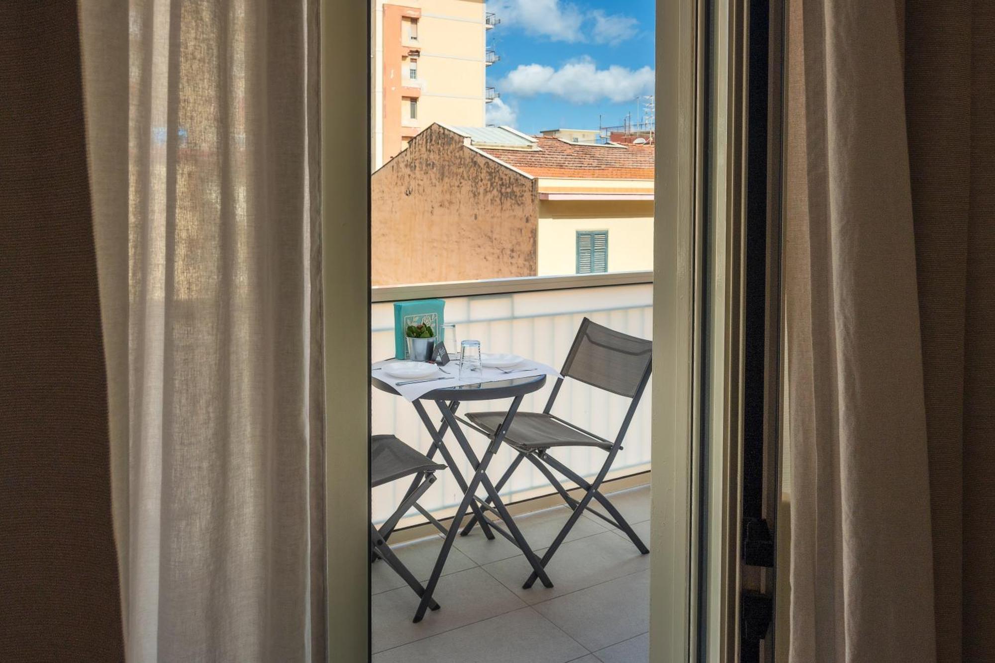 Ciccio Rooms And Breakfast - Self Check-In Palermo Eksteriør bilde