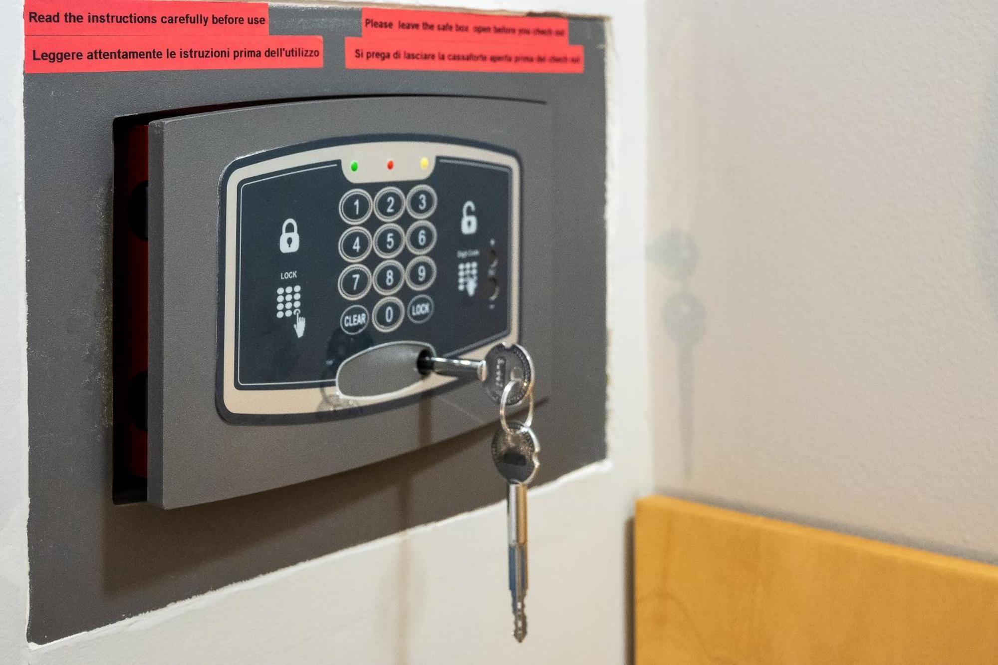 Ciccio Rooms And Breakfast - Self Check-In Palermo Eksteriør bilde
