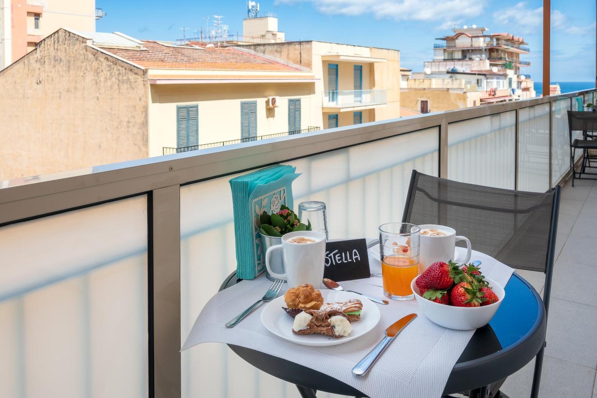 Ciccio Rooms And Breakfast - Self Check-In Palermo Eksteriør bilde